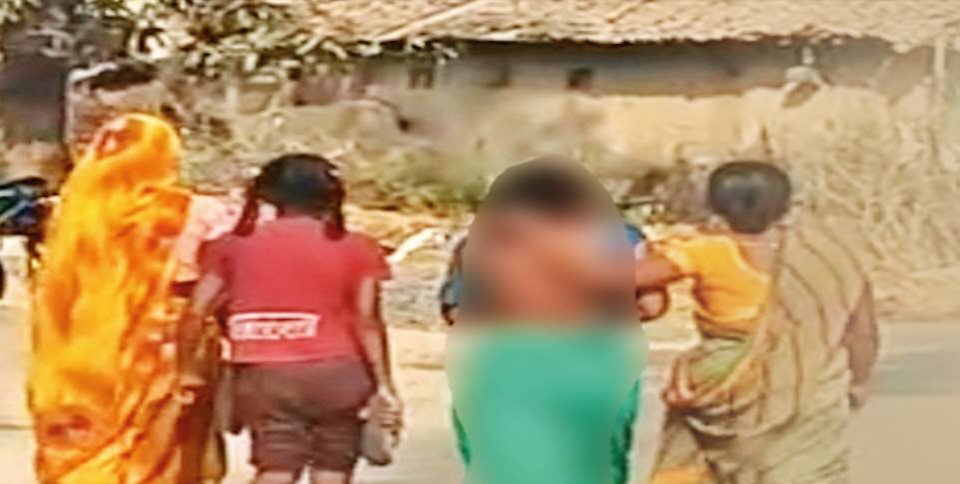 गौरेला में दिल दहला देने वाली घटना, विधवा को निर्वस्त्र कर पीटा और गांव में घुमाया
