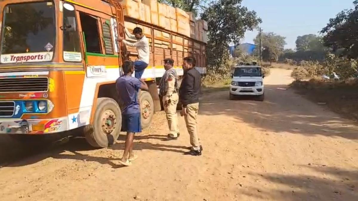 बिलासपुर कोर्ट को बम से उड़ाने की धमकी के बीच पटाखों से भरा संदिग्ध ट्रक मिला, सुरक्षा एजेंसियां हाई अलर्ट पर